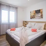펜션 Lemi 로비니