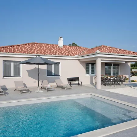 Lemi Holiday home *